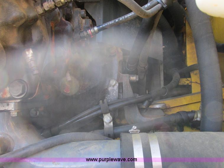 image for item E7196 2003 Komatsu PC200LC-7 excavator