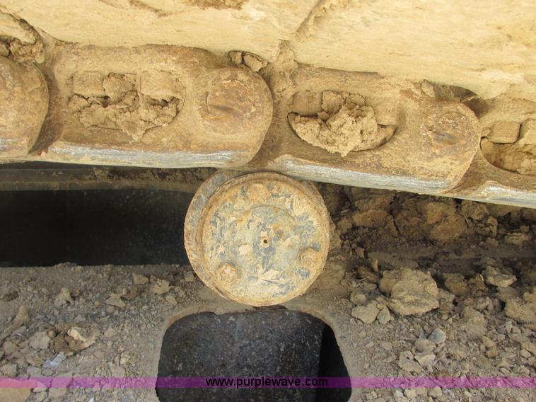 image for item E7196 2003 Komatsu PC200LC-7 excavator