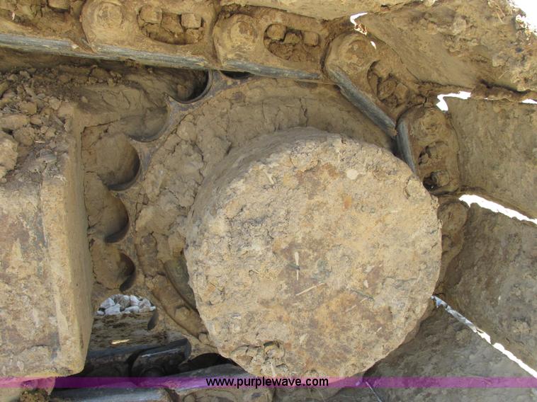 image for item E7196 2003 Komatsu PC200LC-7 excavator