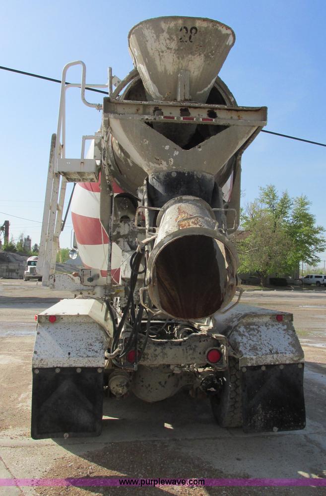 image for item E7227 1991 Ford L9000 mixer truck