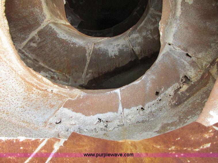 image for item E7227 1991 Ford L9000 mixer truck