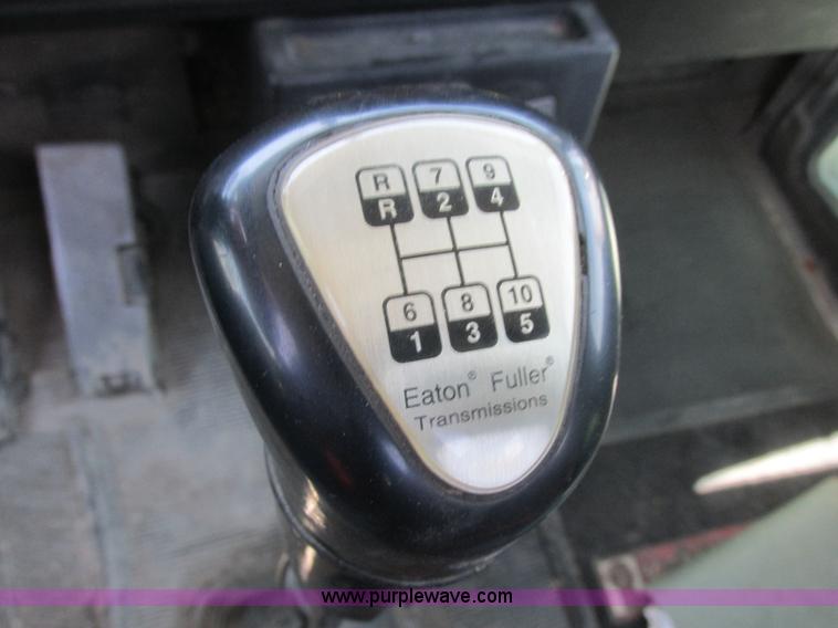 image for item E7230 1999 Kenworth W900B semi truck