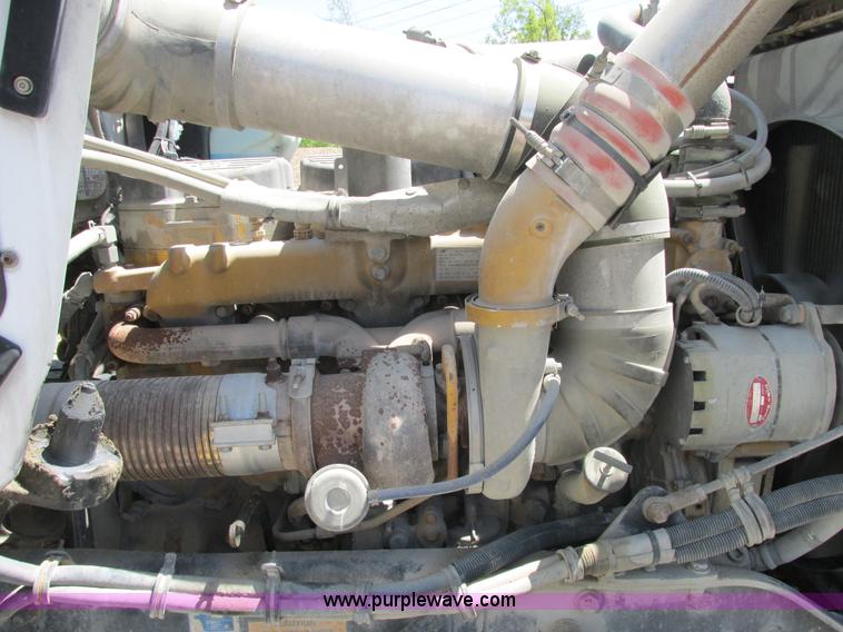 image for item E7230 1999 Kenworth W900B semi truck