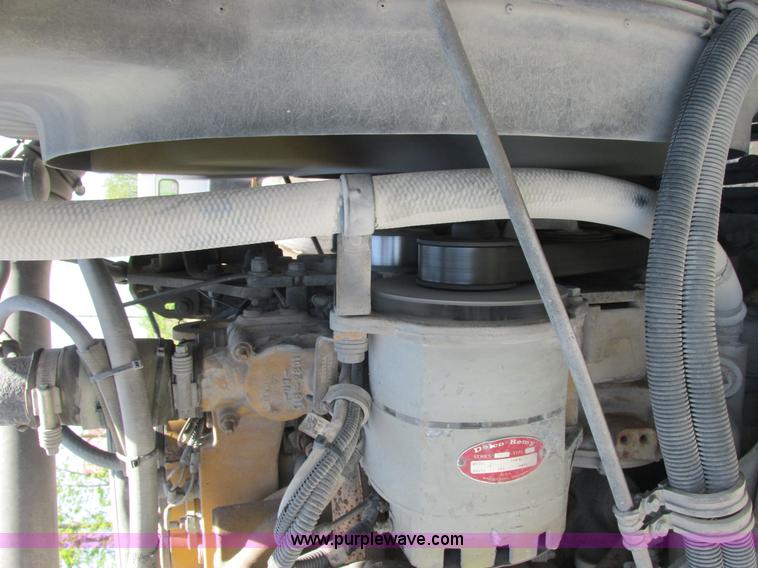 image for item E7230 1999 Kenworth W900B semi truck