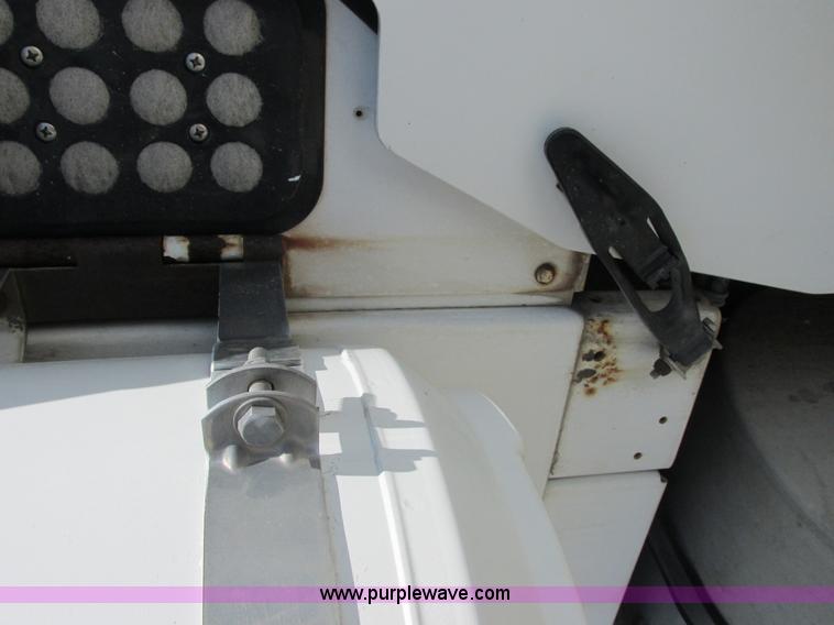 image for item E7230 1999 Kenworth W900B semi truck