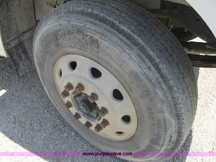 image for item E7230 1999 Kenworth W900B semi truck