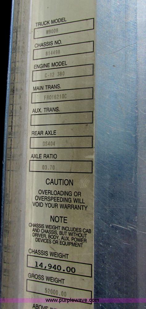 image for item E7230 1999 Kenworth W900B semi truck