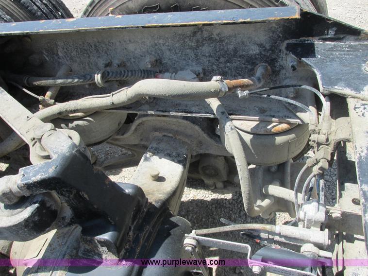 image for item E7231 1997 Kenworth T600 semi truck