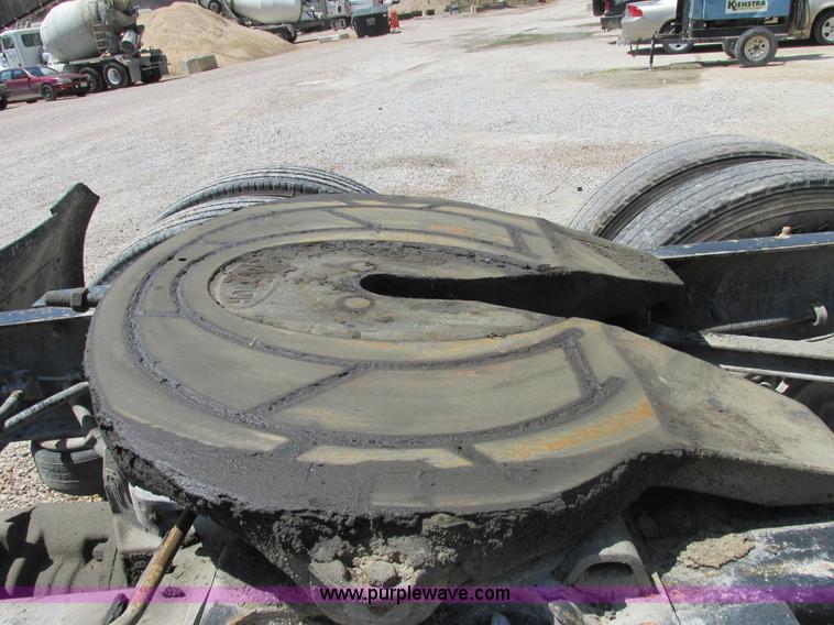 image for item E7231 1997 Kenworth T600 semi truck