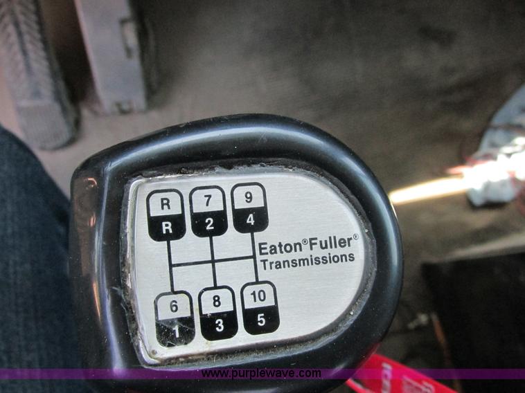 image for item E7231 1997 Kenworth T600 semi truck