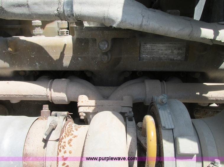 image for item E7231 1997 Kenworth T600 semi truck