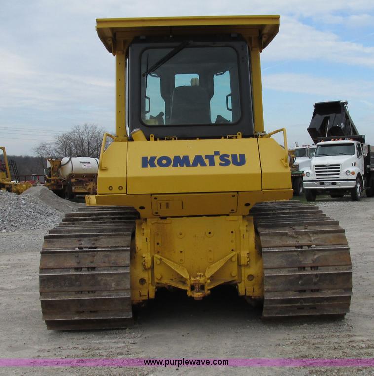 image for item F4796 2006 Komatsu D61PX-15 dozer