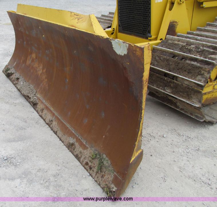 image for item F4796 2006 Komatsu D61PX-15 dozer