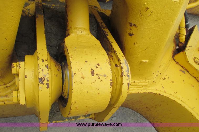image for item F4796 2006 Komatsu D61PX-15 dozer