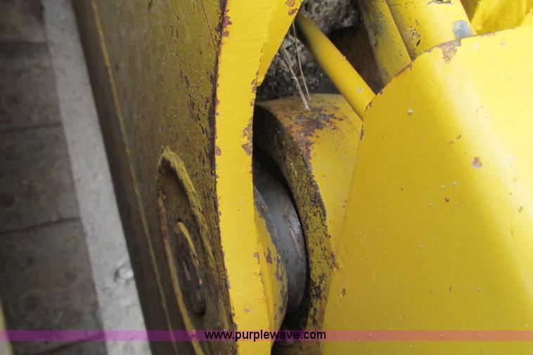 image for item F4796 2006 Komatsu D61PX-15 dozer