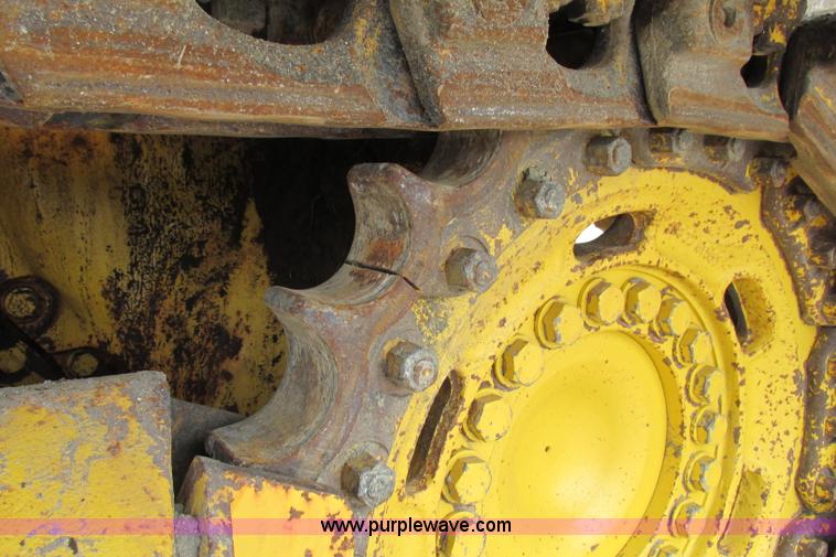 image for item F4796 2006 Komatsu D61PX-15 dozer