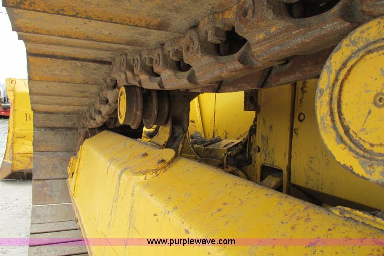 image for item F4796 2006 Komatsu D61PX-15 dozer
