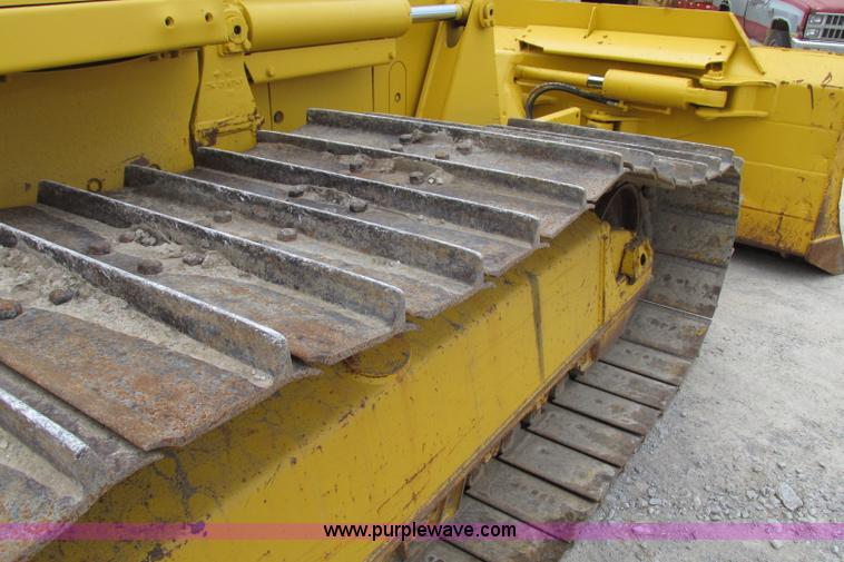 image for item F4796 2006 Komatsu D61PX-15 dozer