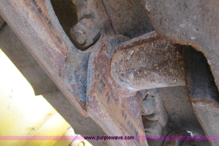 image for item F4796 2006 Komatsu D61PX-15 dozer