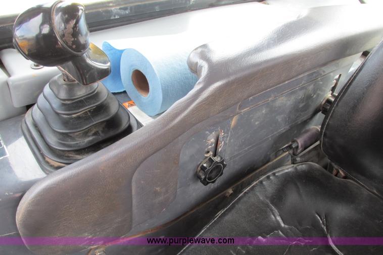 image for item F4796 2006 Komatsu D61PX-15 dozer