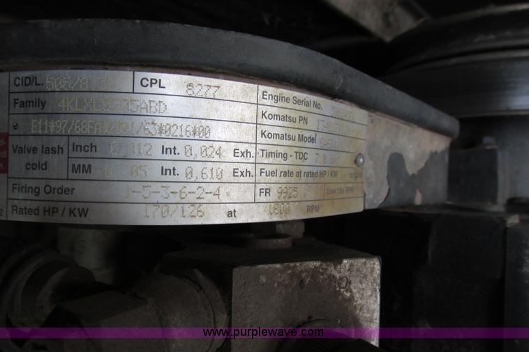 image for item F4796 2006 Komatsu D61PX-15 dozer