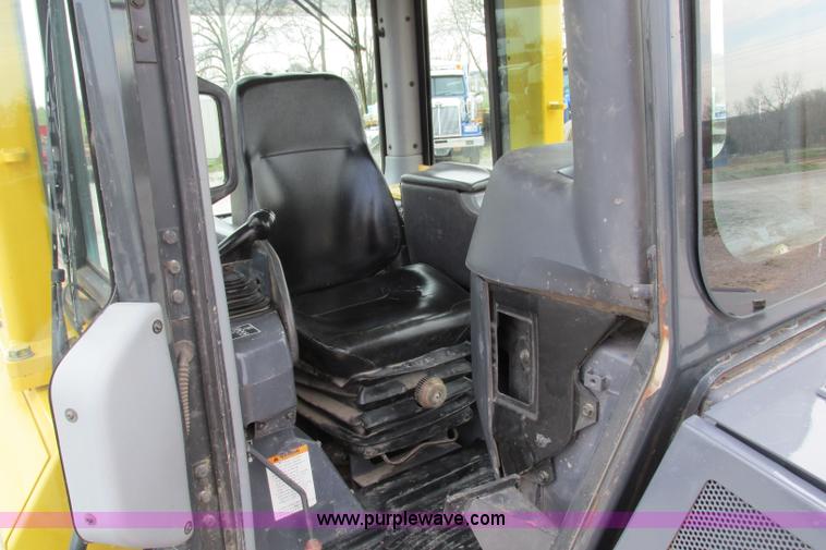 image for item F4796 2006 Komatsu D61PX-15 dozer