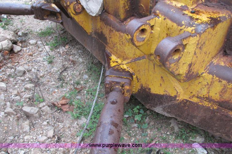 image for item F4827 1958 Caterpillar D8F dozer