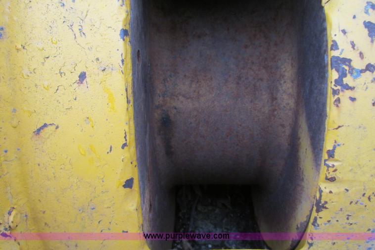 image for item F4827 1958 Caterpillar D8F dozer