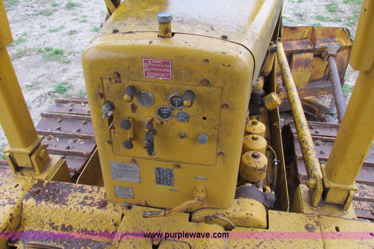 image for item F4827 1958 Caterpillar D8F dozer