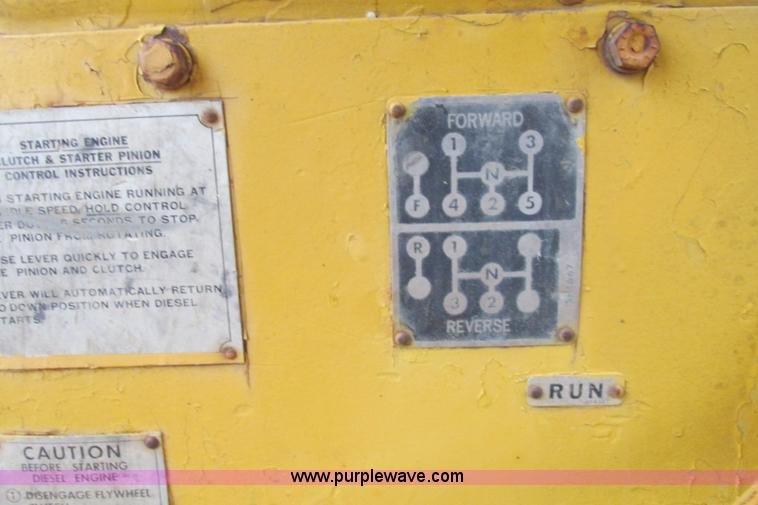 image for item F4827 1958 Caterpillar D8F dozer