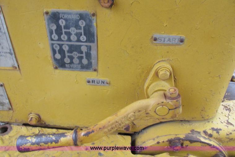 image for item F4827 1958 Caterpillar D8F dozer