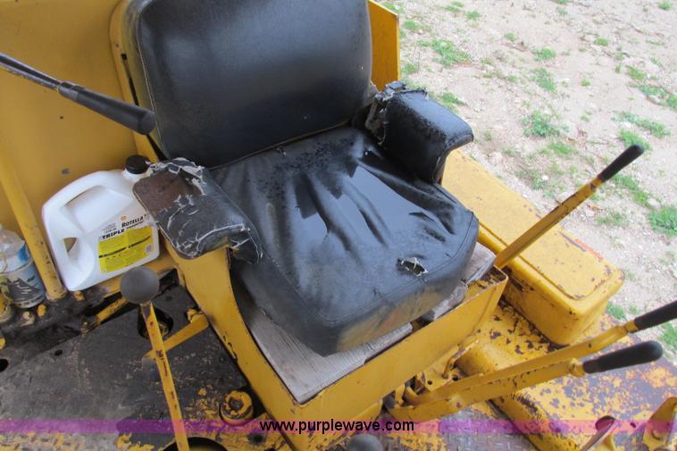 image for item F4827 1958 Caterpillar D8F dozer