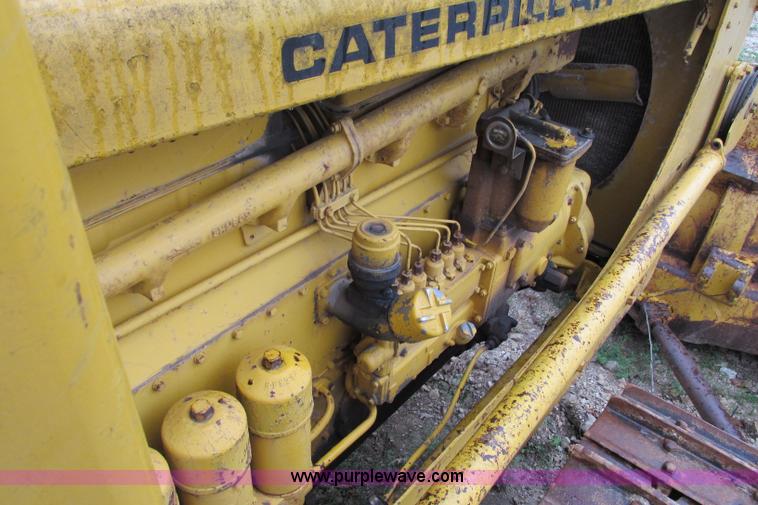image for item F4827 1958 Caterpillar D8F dozer