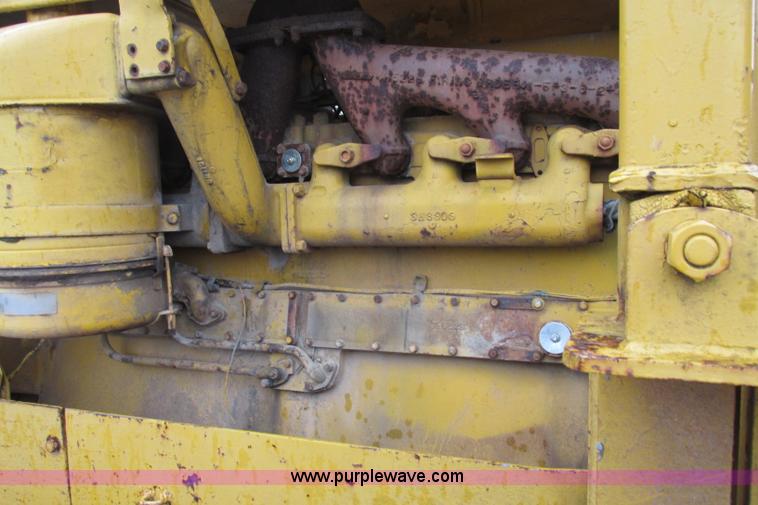 image for item F4827 1958 Caterpillar D8F dozer
