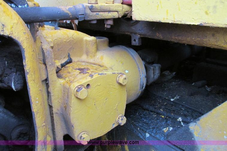 image for item F4827 1958 Caterpillar D8F dozer