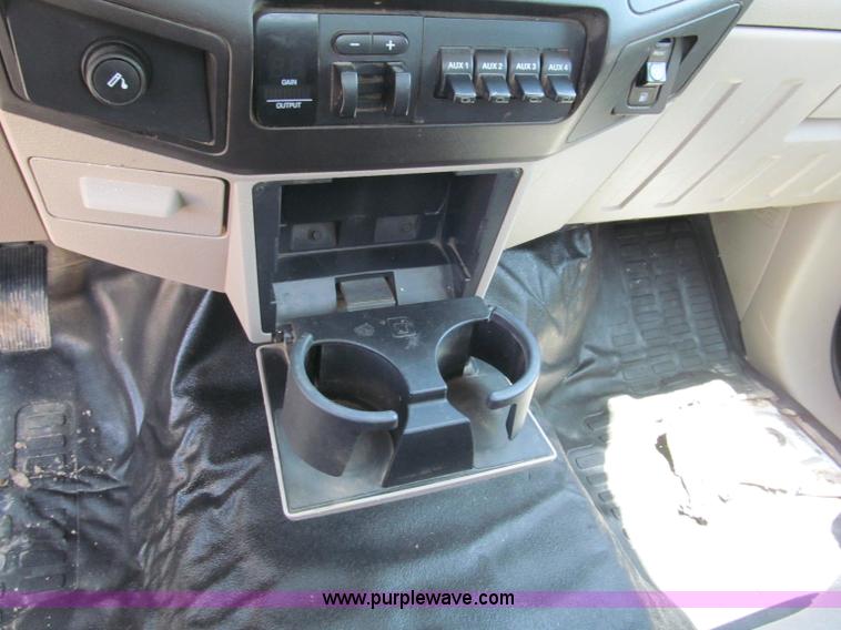 image for item F5016 2008 Ford F550 XL Super Duty service truck