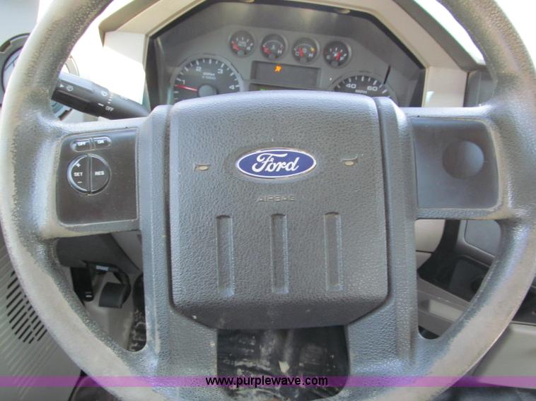 image for item F5016 2008 Ford F550 XL Super Duty service truck