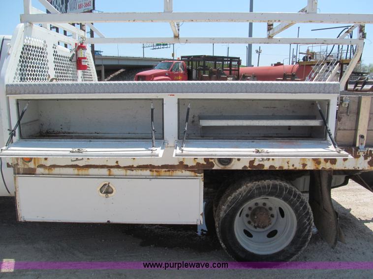 image for item F5016 2008 Ford F550 XL Super Duty service truck