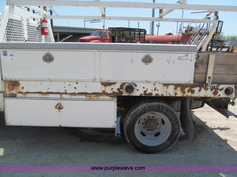 image for item F5016 2008 Ford F550 XL Super Duty service truck