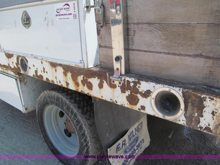 image for item F5016 2008 Ford F550 XL Super Duty service truck