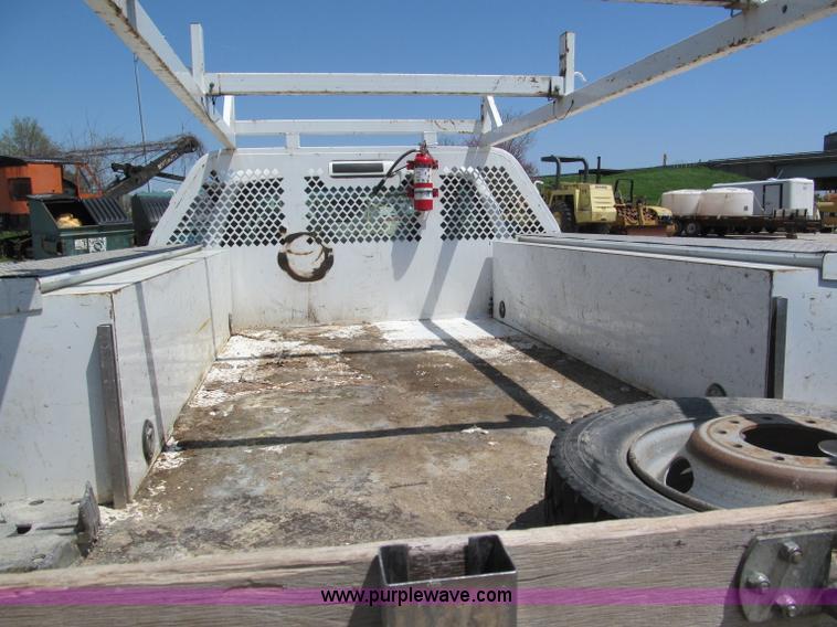 image for item F5016 2008 Ford F550 XL Super Duty service truck