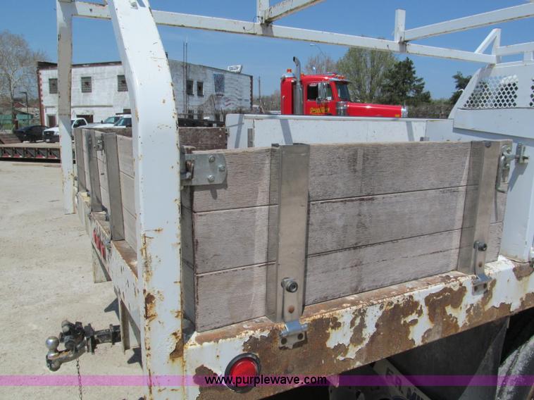 image for item F5016 2008 Ford F550 XL Super Duty service truck