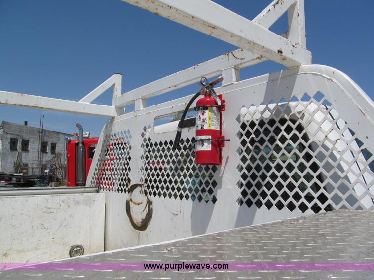 image for item F5016 2008 Ford F550 XL Super Duty service truck