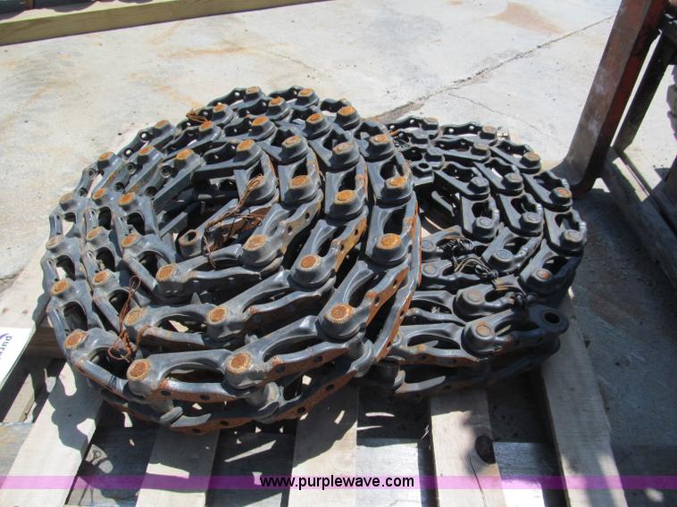 image for item F5017 Excavator tracks