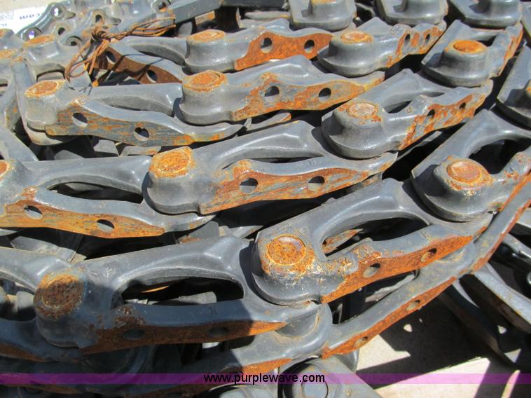 image for item F5017 Excavator tracks