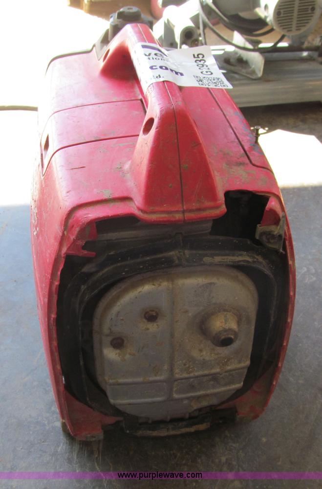image for item G2935 Honda 2,000 watt generator