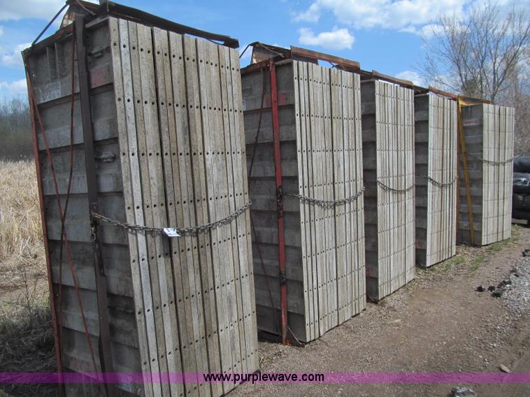 Symons Silver Aluminum Smooth Face 8 Forms In Gilman Wi Item G2949 Sold Purple Wave