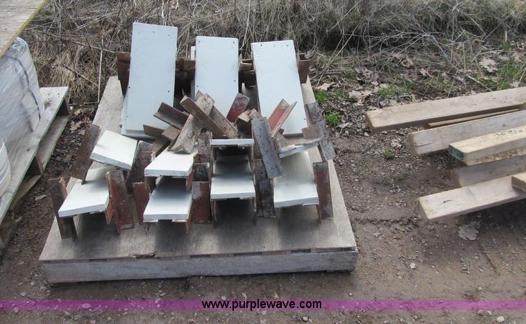 image for item G2949 Symons Silver aluminum smooth face 8' forms