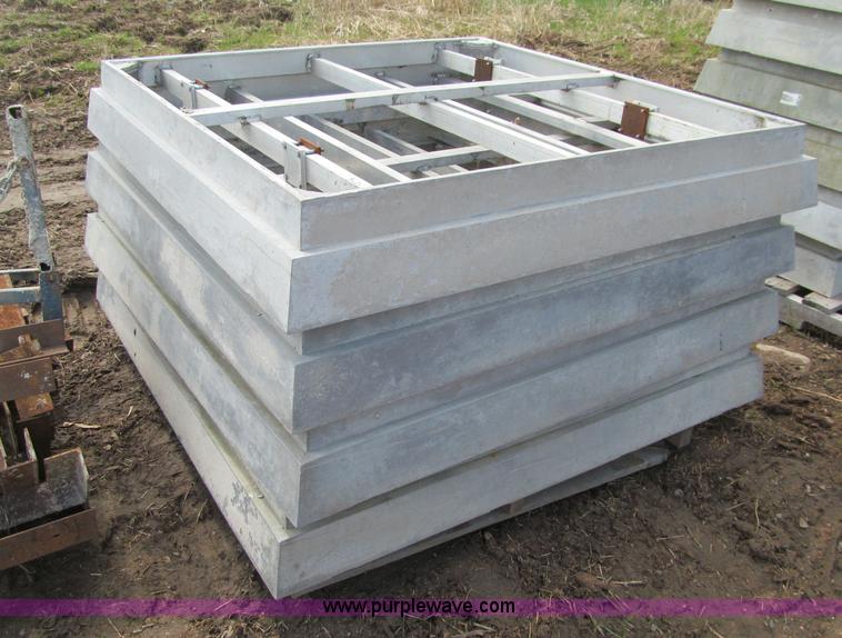 image for item G2949 Symons Silver aluminum smooth face 8' forms