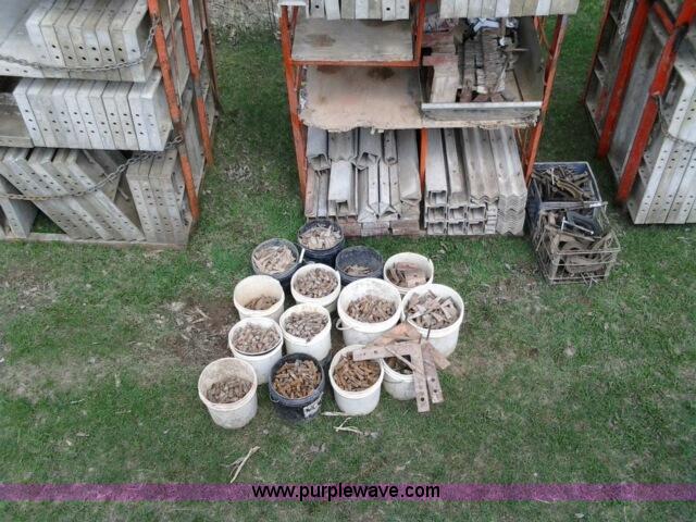 image for item G2949 Symons Silver aluminum smooth face 8' forms